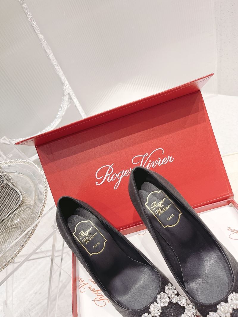 Roger Vivier flat shoes